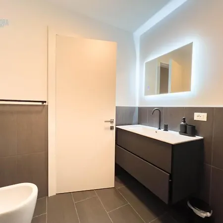 Blue Palace 5d Tirabora Short Rent, Con Parcheggio Privato شقة *